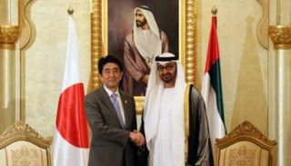 الشيخ محمد بن زايد آل نهيان ورئيس الوزراء الياباني شينزو آبي - أرشيفية
