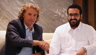 رئيس النصر وكارينيو 