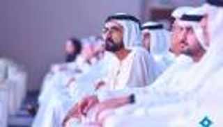 بالصور.. محمد بن راشد يدشّن المرحلة الثالثة من مجمع الطاقة الشمسية