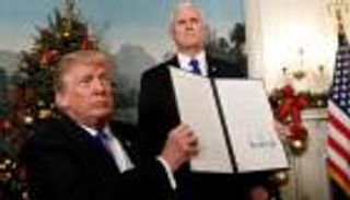 ترامب يقول إنه ربما يزور القدس