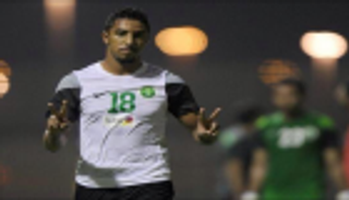 بيتزي يستدعي سالم الدوسري لمواجهتي الجزائر واليونان