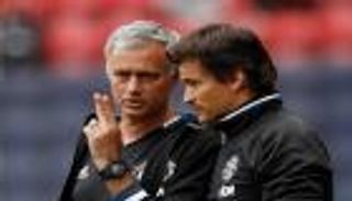 مساعد مورينيو مرشح لخلافة فينجر في أرسنال