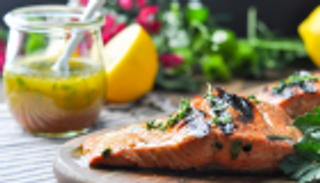 طريقة عمل سمك السلمون .. 3 وصفات