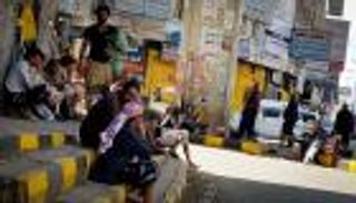 عمال اليمن في عهد الانقلاب.. لا عيد ولا عمل