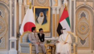 رئيس وزراء اليابان يزور جامع الشيخ زايد الكبير