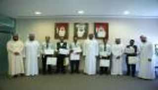 مركز خدمات المزارعين بأبوظبي يكرم العمال في يومهم العالمي 