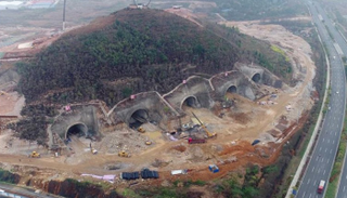 مخبأ عملاق لإيواء بيانات شبكات التواصل الاجتماعي الصينية