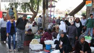 من سوق الفلاحات في منطقة "الفحامة" بدمشق