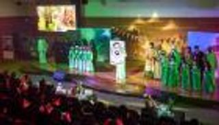 بالصور.. "أبجدية زايد" على مسرح جامعة الإمارات