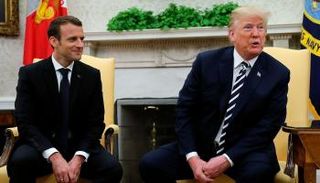 ترامب يرفض الضغوط للبقاء في الاتفاق النووي 