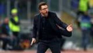 مدرب روما يصف فريقه بالاستثنائي رغم الخروج من دوري الأبطال