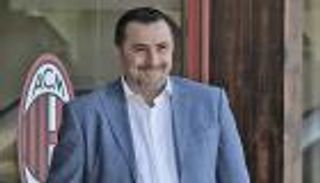 ميلان يخطط لإبرام صفقة مدوية في الهجوم