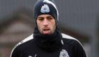 مدرب نيوكاسل يتمسك بسليماني