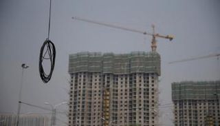 بناية قيد الإنشاء - أرشيف