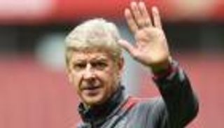 ممر شرفي لوداع فينجر قبل مباراة أرسنال وبيرنلي