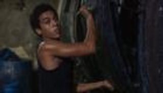 "ورد مسموم".. أفضل فيلم في مهرجان السينما الأفريقية بإسبانيا