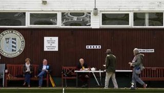 الناخبون خلال الإدلاء بأصواتهم - أ.ف.ب