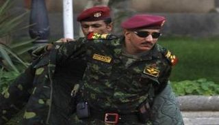 العميد طارق صالح يقود العمليات العسكرية ضد الحوثيين على جبهة الساحل