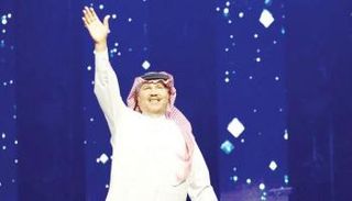 فنان العرب يحيي جماهيره خلال حفل جدة