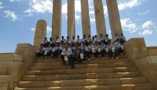 رحلة ترفيهية لأطفال جندهم الحوثيون باليمن