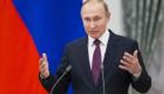 بوتين يلوح بـ"قرارات تاريخية" خلال تنصيبه رئيسا