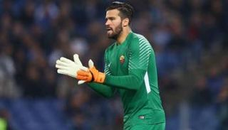 أليسون بيكر