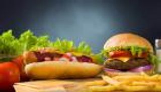 أمريكا تواجه السمنة بإجراءات مشددة على المطاعم والمتاجر