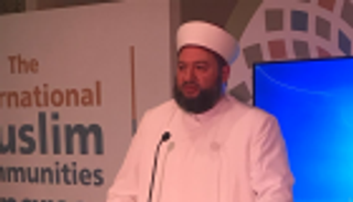 مفتي أستراليا يدعو لمنع المتطرفين من اعتلاء المنابر والإعلام