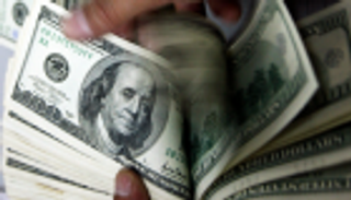 الدولار يسجل أعلى مستوى في 2018 