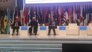 الدكتور طارق الكردي والحضور أثناء إعلان الميثاق