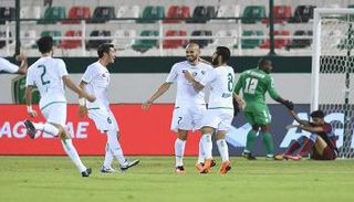 احتفال لاعبي الإمارات