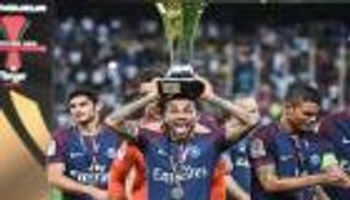 ألفيس ينفرد بلقب الأكثر تتويجا بالبطولات في العالم