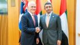 عبدالله بن زايد يجري محادثات مع كبار المسؤولين في أستراليا