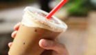 احترس.. القهوة المثلجة تزيد الوزن