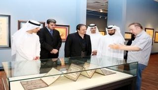 وفد من جمعية الإمارات للإبداع يزور ملتقى الشارقة للخط