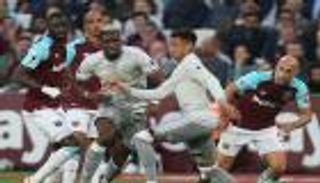 مانشستر يونايتد يضمن وصافة الدوري الإنجليزي بعد التعادل مع وست هام