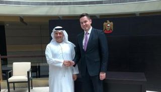 الدكتور أنور قرقاش وتودور وليانوفشي