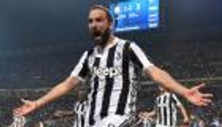 تقارير.. يوفنتوس قد يضحي بهيجوايين