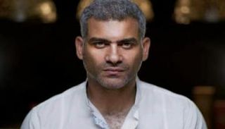 الفنان المصري هاني عادل