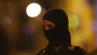 شرطية فرنسية بالقرب من موقع الحادث - أ.ف.ب