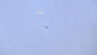 "أطباق" غزة ضد طائرات الاحتلال.. الورق يواجه الحديد