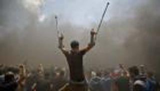 السعودية تدين استهداف المدنيين الفلسطينيين العزل