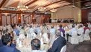 "علوم الإمارات" تعقد حلقة نقاشية وتكرم باحثيها المتميزين