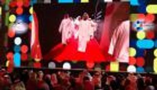 محمد بن راشد يكرم الفائزين بمبادرة "صناع الأمل العربي" في دبي