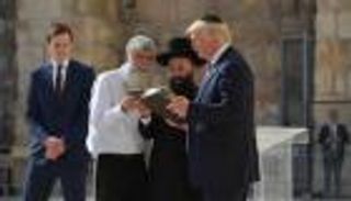 ترامب "مهنئا" بافتتاح سفارة أمريكا بالقدس: "يوم عظيم" لإسرائيل 