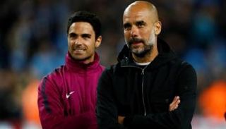 جوارديولا مدرب مانشستر سيتي