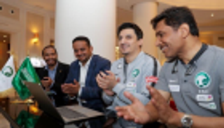 "الأخضر" السعودي يدشن حسابين على تويتر  بالإنجليزية والروسية