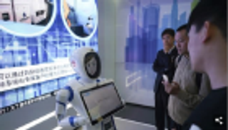 بالفيديو.. أول بنك صيني تديره روبوتات وبدون موظفين
