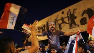 احتفالات العراقيين بنتيجة الانتخابات البرلمانية