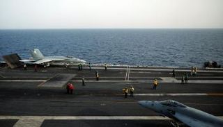 حاملة الطائرات الأمريكية يو إس إس هاري ترومان - رويترز